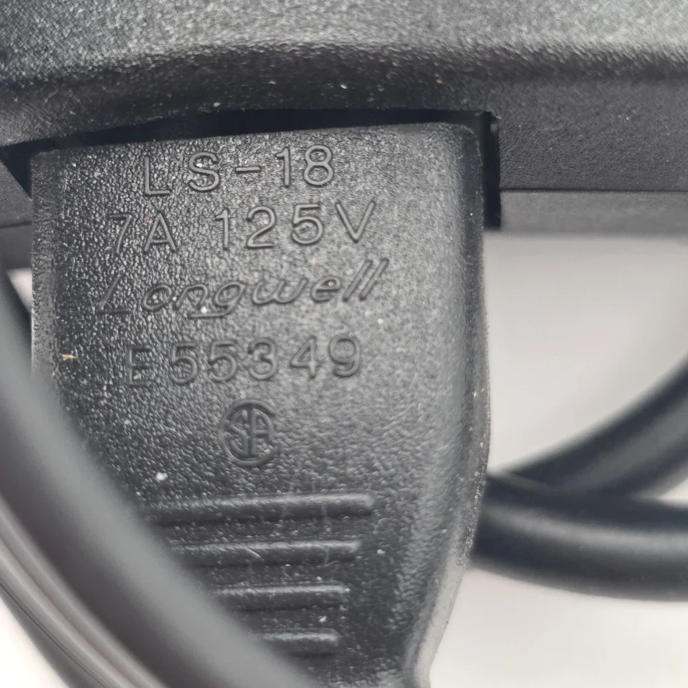 Dell 130W AC Adapter Laptop Charger 19.5V 6.7A VJCH5 LA130PM121 OEM Power Supply